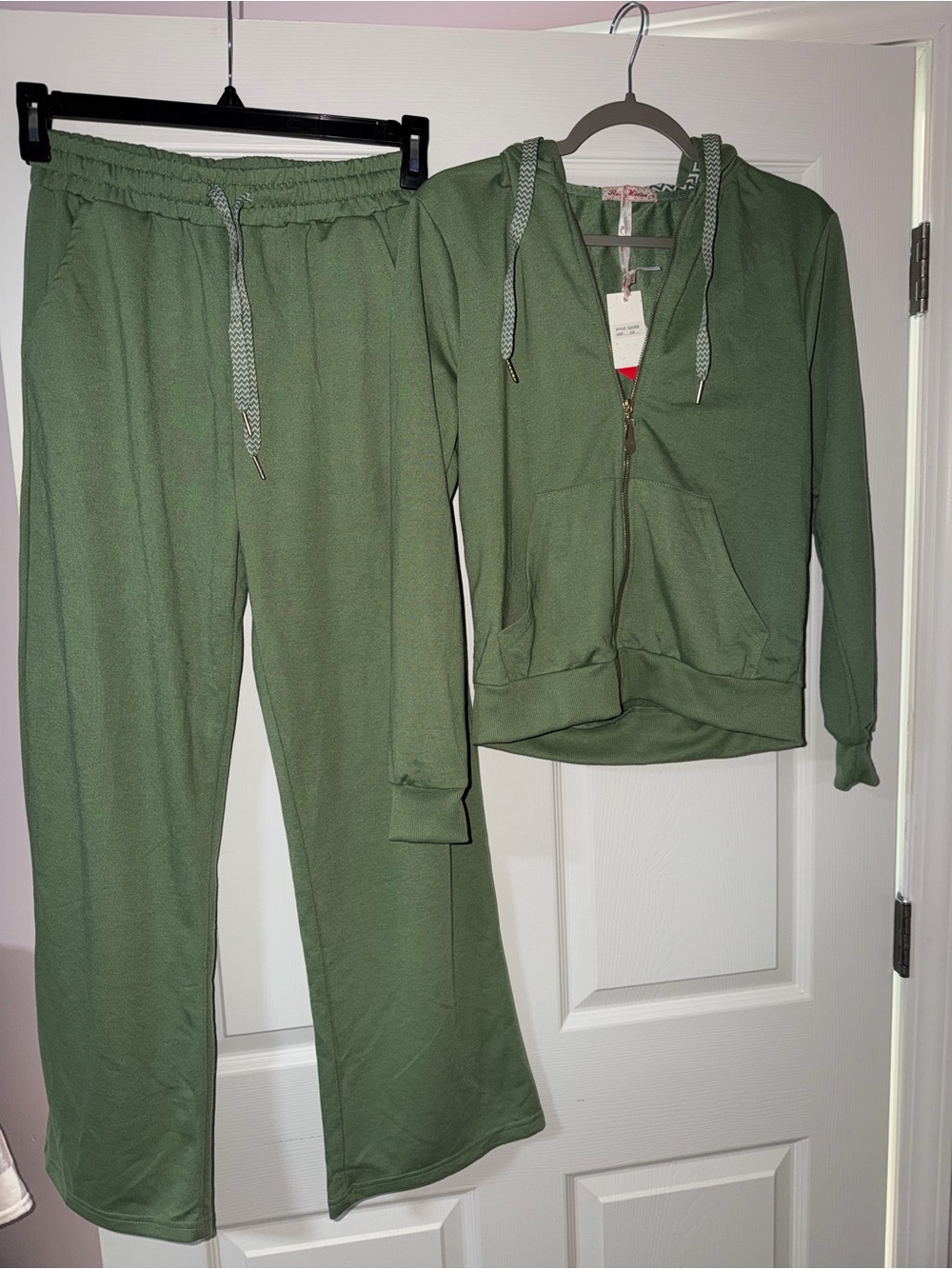 NWT small red marine jogging set